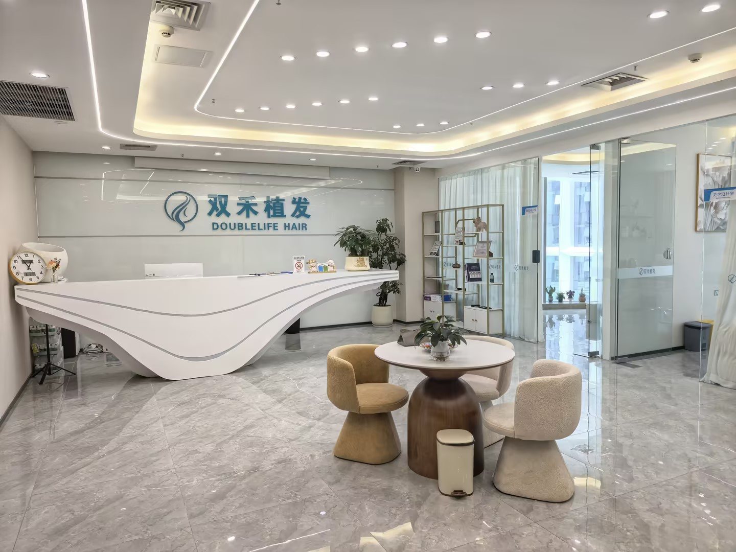 双禾植发温暖舒适的咨询区域